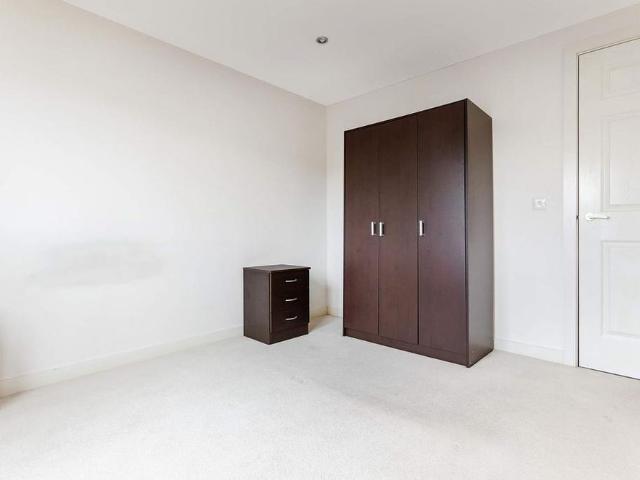 1 bedroom ground floor flat to rent