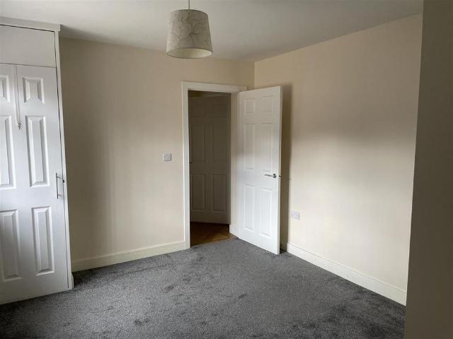 1 bedroom ground floor flat to rent