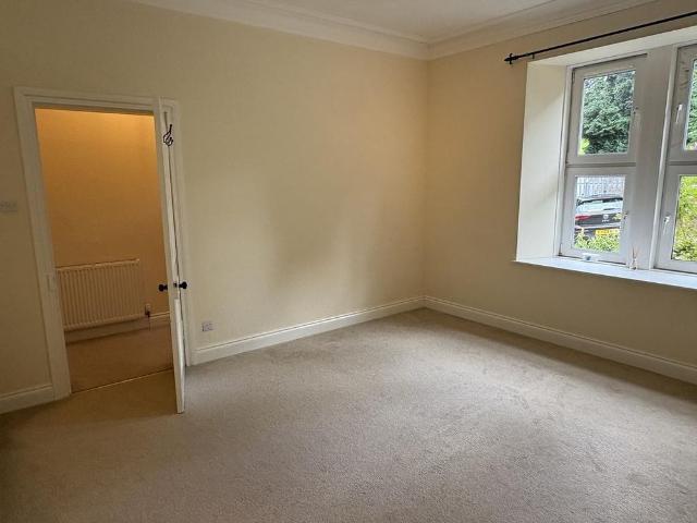 1 bedroom ground floor flat to rent