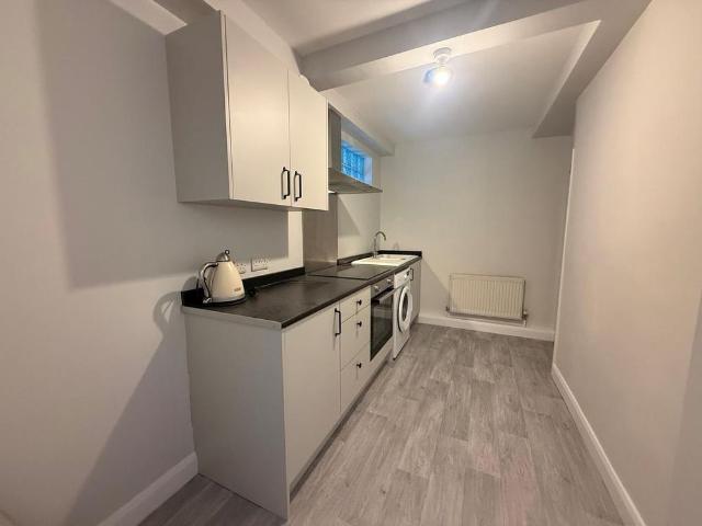 1 bedroom ground floor flat to rent