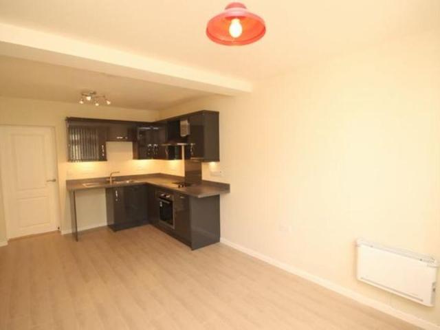 1 bedroom ground floor flat to rent