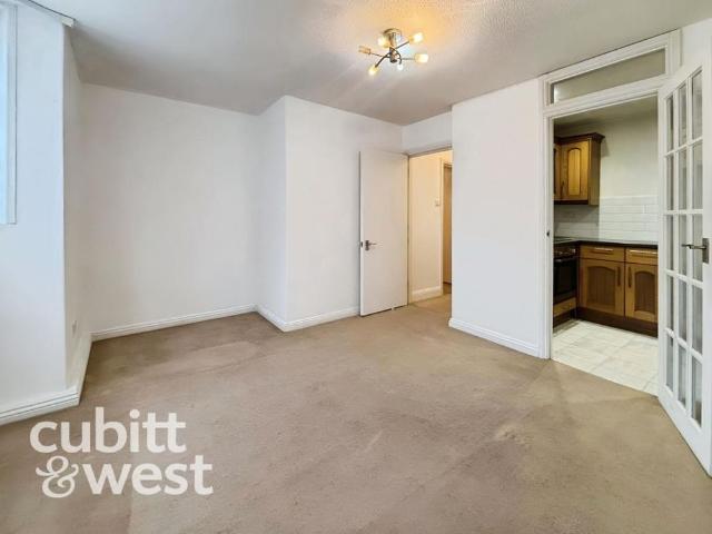 1 bedroom ground floor flat to rent