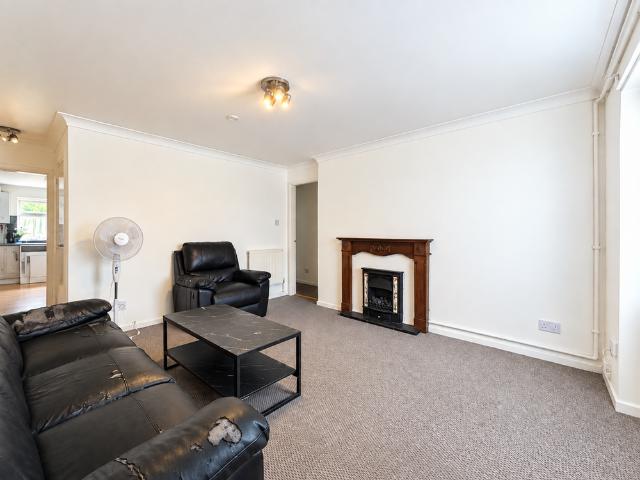 1 bedroom ground floor flat to rent