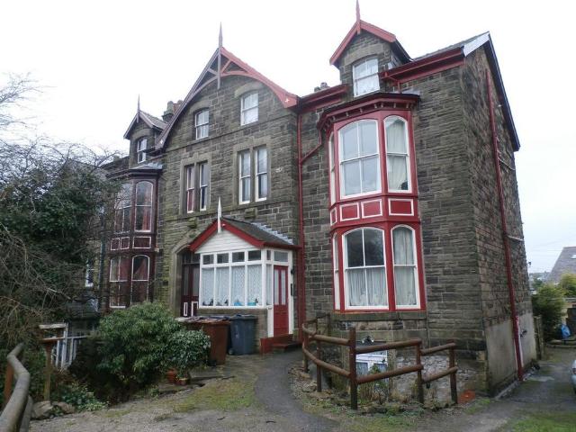 1 bedroom ground floor flat to rent