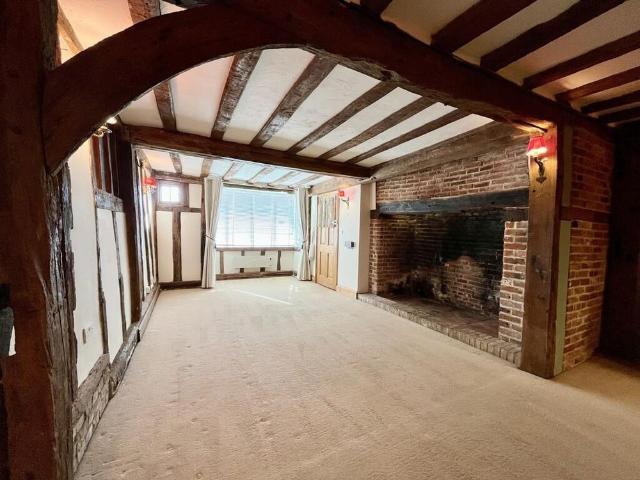 1 bedroom ground floor flat to rent