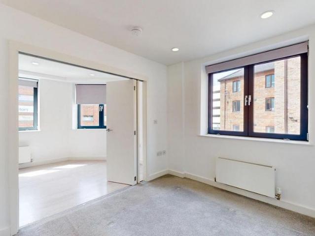 1 bedroom ground floor flat to rent