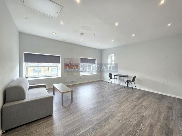 1 bedroom ground floor flat to rent