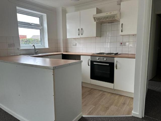 1 bedroom ground floor flat to rent