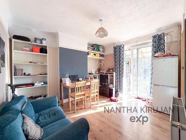 1 bedroom ground floor flat to rent