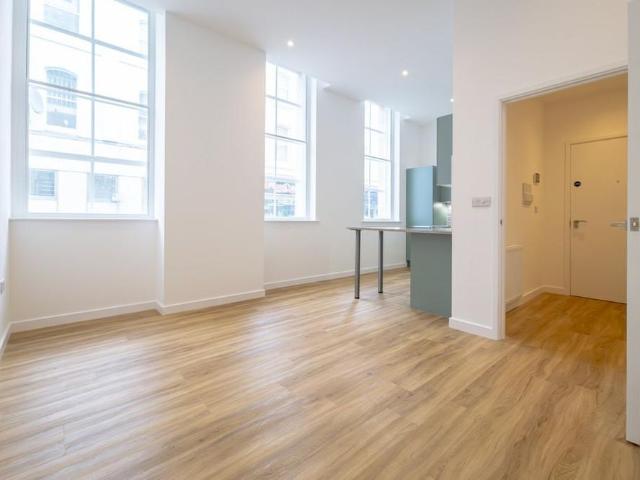 1 bedroom ground floor flat to rent