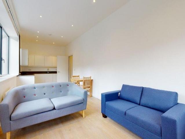 1 bedroom ground floor flat to rent