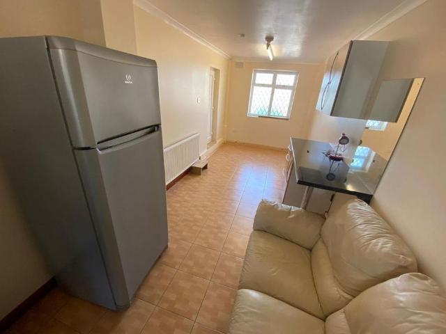 1 bedroom ground floor flat to rent
