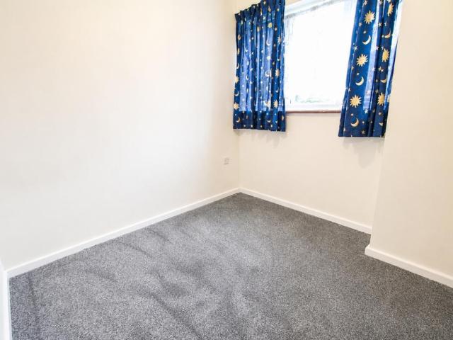 1 bedroom ground floor flat to rent