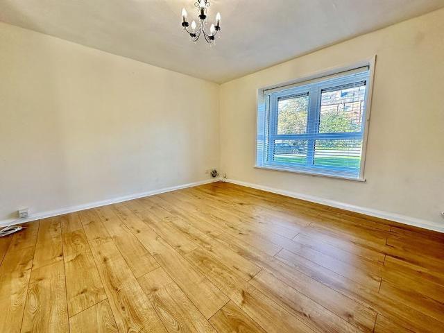 1 bedroom ground floor flat to rent