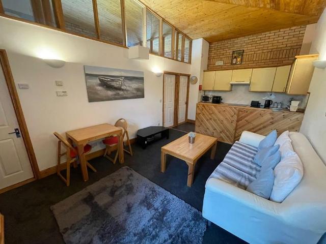 1 bedroom ground floor flat to rent