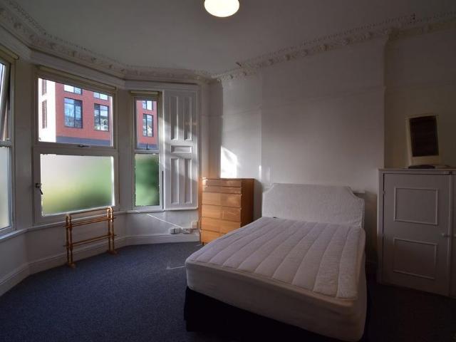 1 bedroom ground floor flat to rent