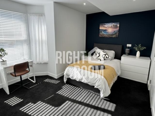 1 bedroom Double room to let Double En Suite Room, Oriel Road, PO2 9EQ