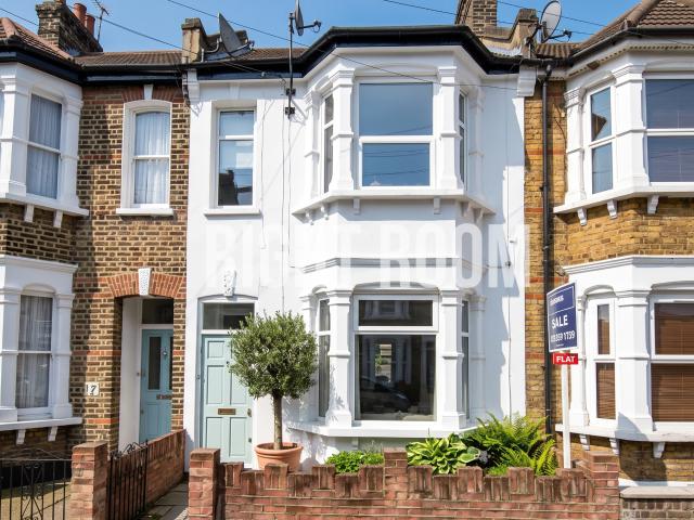 1 bedroom Double room to let Room 5, Trundleys Road, Lewisham SE8 5BD