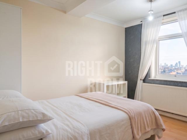 1 bedroom Double room to let Room 5, Seyssel Street, E14 3EH