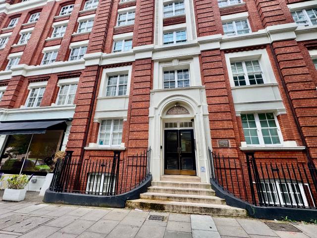 1 bedroom Double room to let Room B, Jessel House, 108 110 Judd Street, London WC1H 9NX