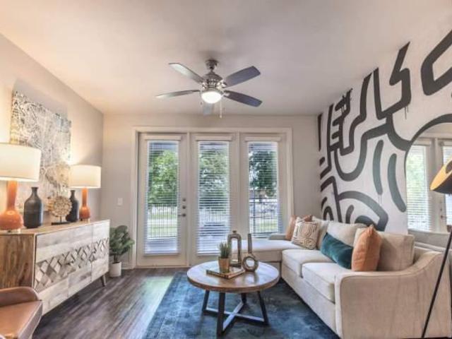 1 bedroom, Dallas TX 75204 105222798