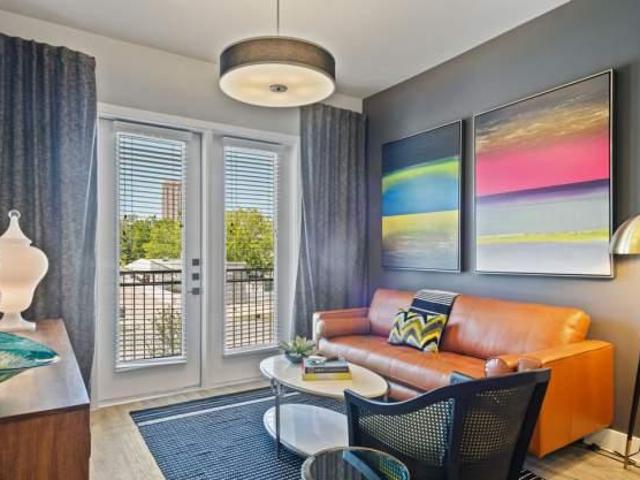 1 bedroom, Dallas TX 75204 105223789
