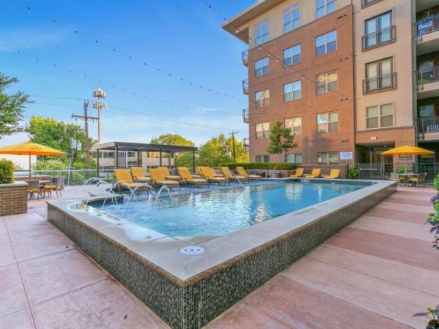 1 bedroom, Dallas TX 75204 94225419