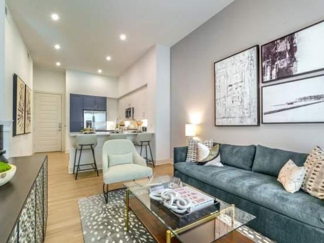 1 bedroom, Dallas TX 75205 105223861