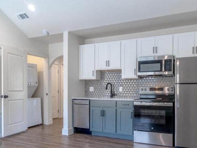1 bedroom, Dallas TX 75206 105225019