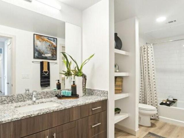 1 bedroom, Dallas TX 75207 105855163