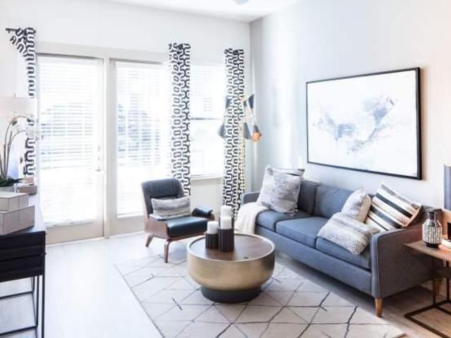 1 bedroom, Dallas TX 75208 105222432