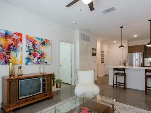 1 bedroom, Dallas TX 75208 105223247