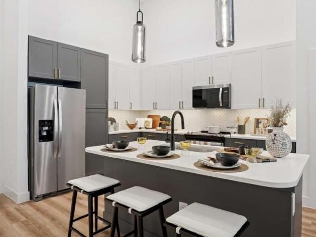 1 bedroom, Dallas TX 75208 105357962