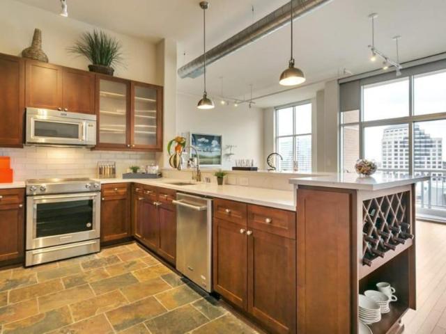 1 bedroom, Dallas TX 75201 102495191