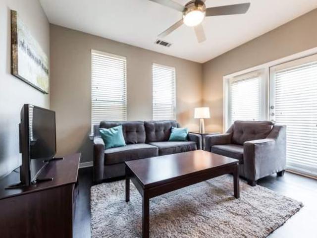 1 bedroom, Dallas TX 75201 105222523