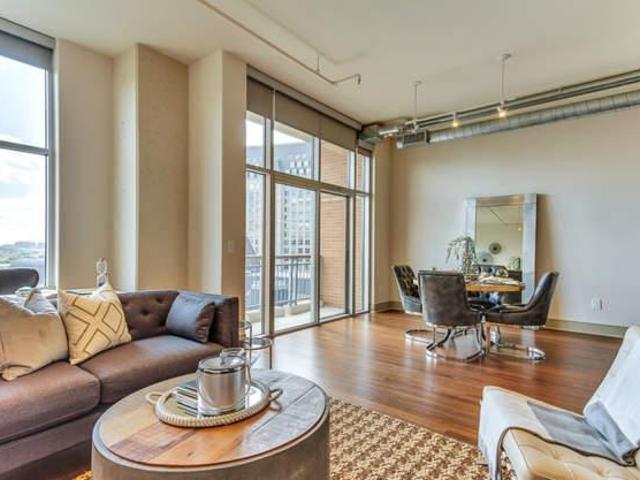 1 bedroom, Dallas TX 75201 105225565