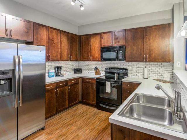 1 bedroom, Dallas TX 75202 LS105369818