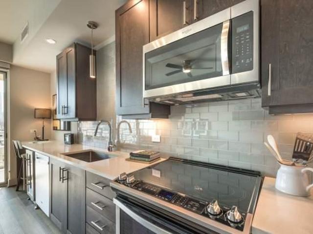 1 bedroom, Dallas TX 75219 105221963