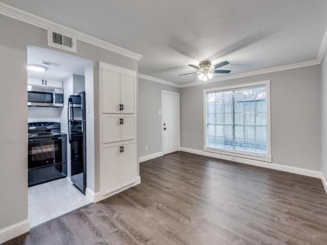 1 bedroom, Dallas TX 75219 105433224