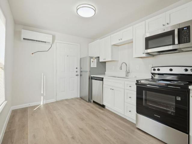 1 bedroom, Dallas TX 75211 105965181