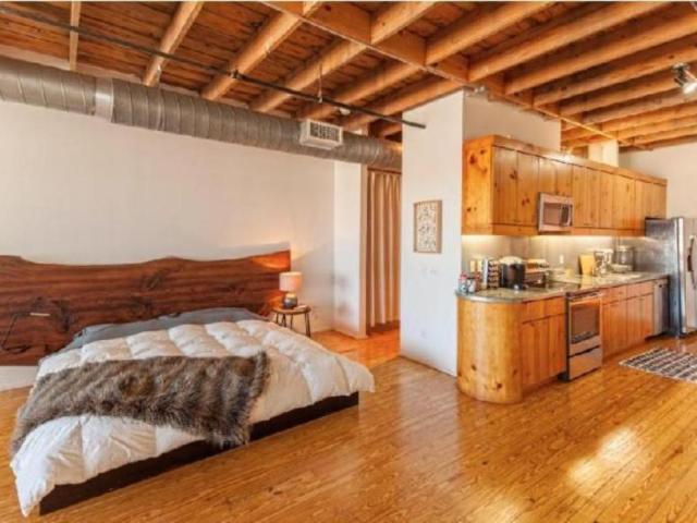1 bedroom, Dallas TX 75226 103271299
