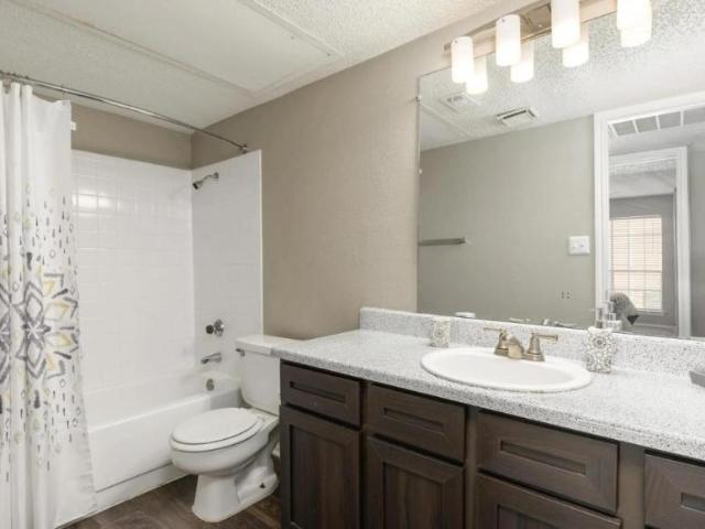 1 bedroom, Dallas TX 75227 105369190