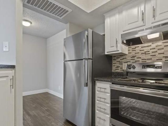 1 bedroom, Dallas TX 75228 105224923