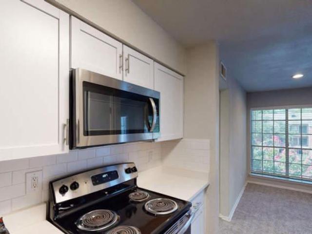 1 bedroom, Dallas TX 75228 105852022