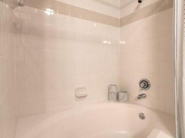 1 bedroom, Dallas TX 75235 LS104727599