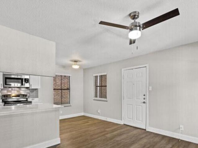 1 bedroom, Dallas TX 75236 105224517