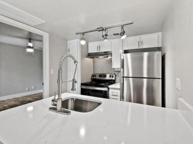 1 bedroom, Dallas TX 75230 LS96321692