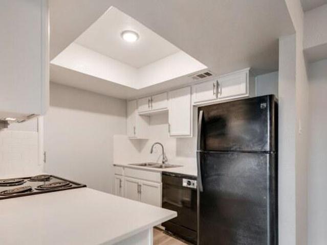 1 bedroom, Dallas TX 75231 105224691