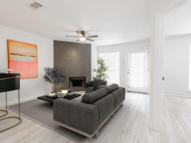 1 bedroom, Dallas TX 75231 105776588