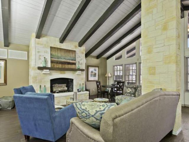 1 bedroom, Dallas TX 75243 105225808